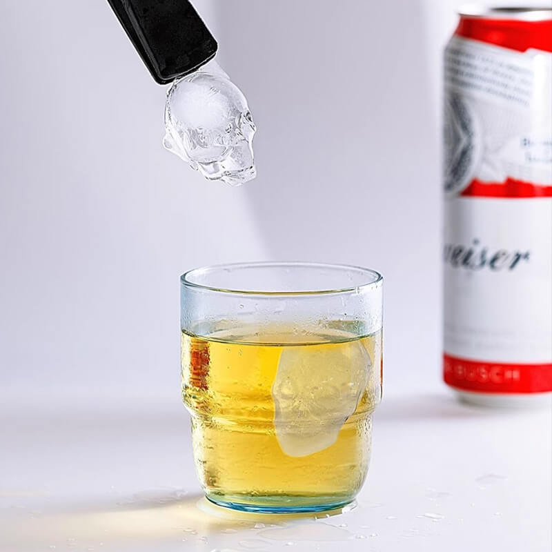 🥳2026 HOT SALE💀🧊 50% OFF! DIY Silicone Skull Ice Cube Tray – Giant slow-melt skull for whiskey, cocktails & more✨