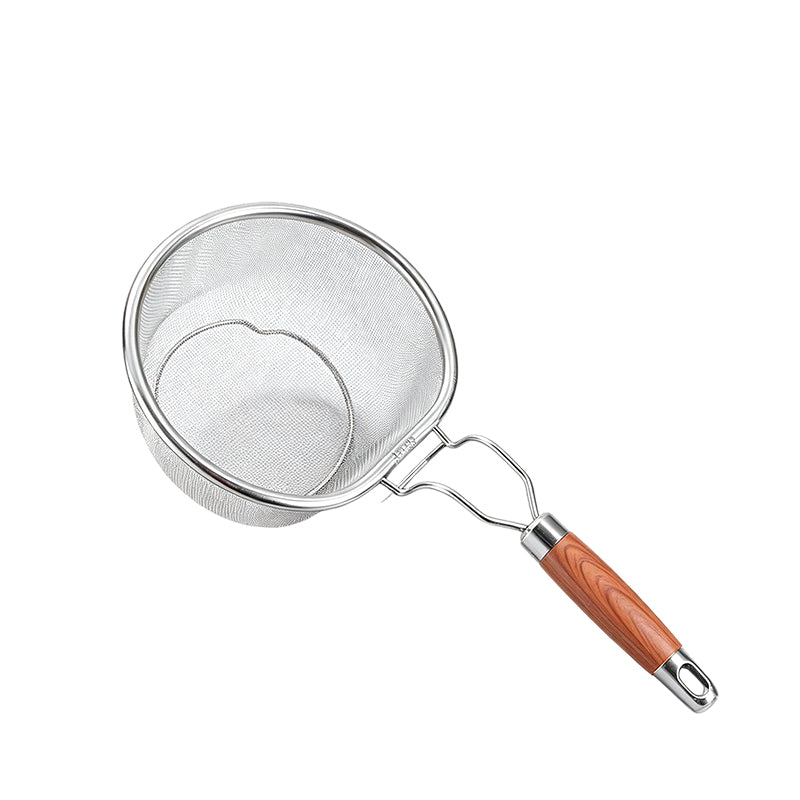💧 Stainless Steel Sieve with Handle – Fine Mesh, Durable 304 Steel & Easy-Grip Ergonomic Handle – Strain Pasta, Fruits & Veggies Effortlessly ✨