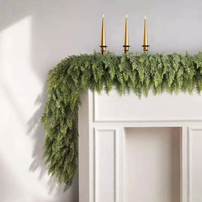 🏆2026 HOT SALE💥 Pre-lit Christmas Cedar Garland