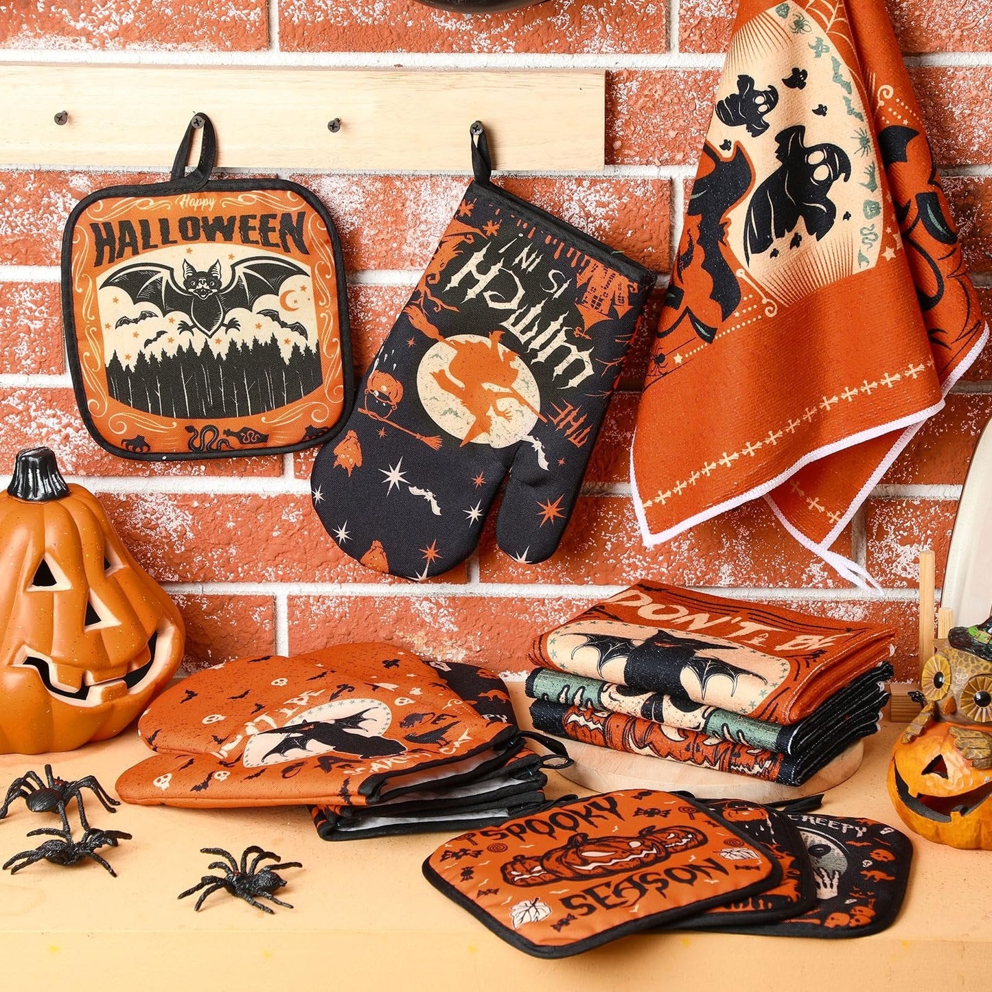 12-Piece Halloween Kitchen Decor Towel and Oven Mitt Set🧤