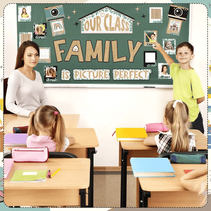 🏫"Our Class Is a Big Family" Photo-Frame Style Bulletin Board Decoration🎒