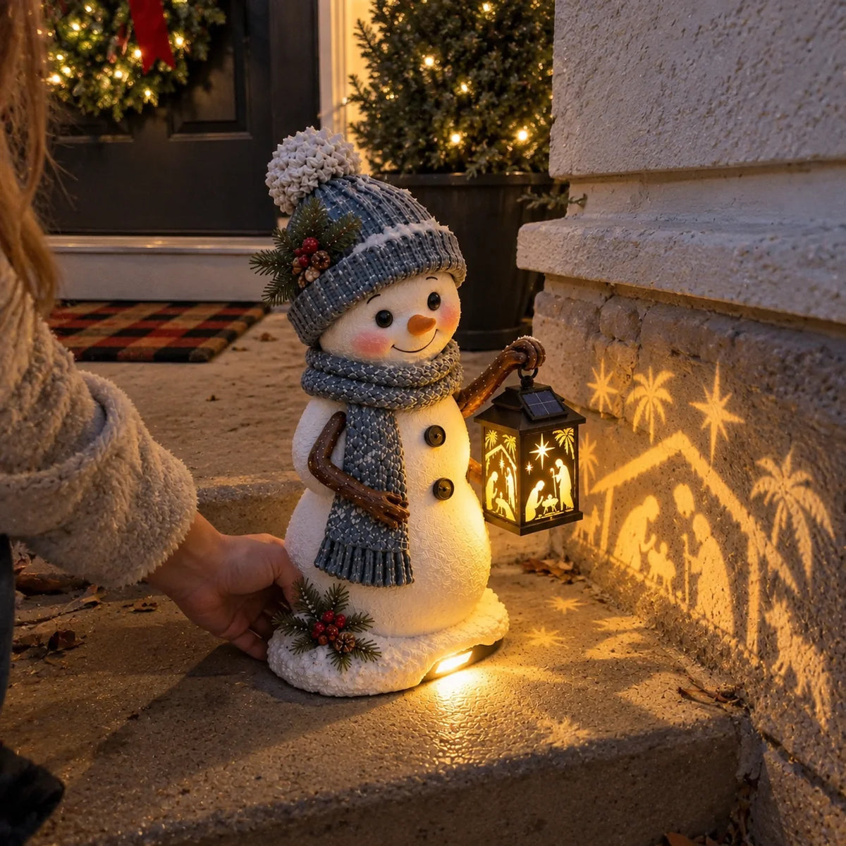 ⛄️🎄Snowman Nativity Glow – Solar Christmas Step Light with Holy Family Projection