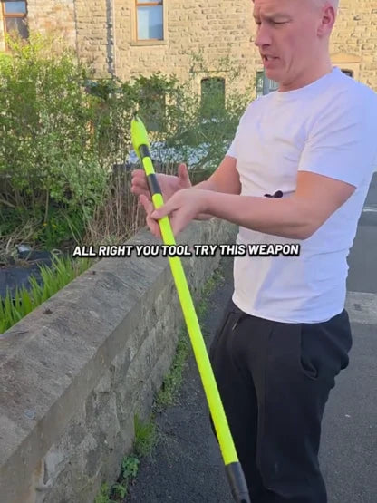 🔧 3-in-1 tool! Clear cracks, weeds, and moss 🌿