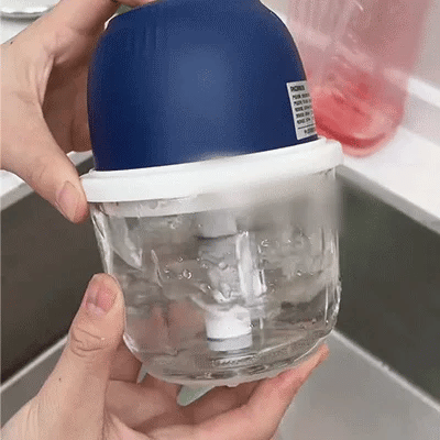 Easy to clean mini chopper