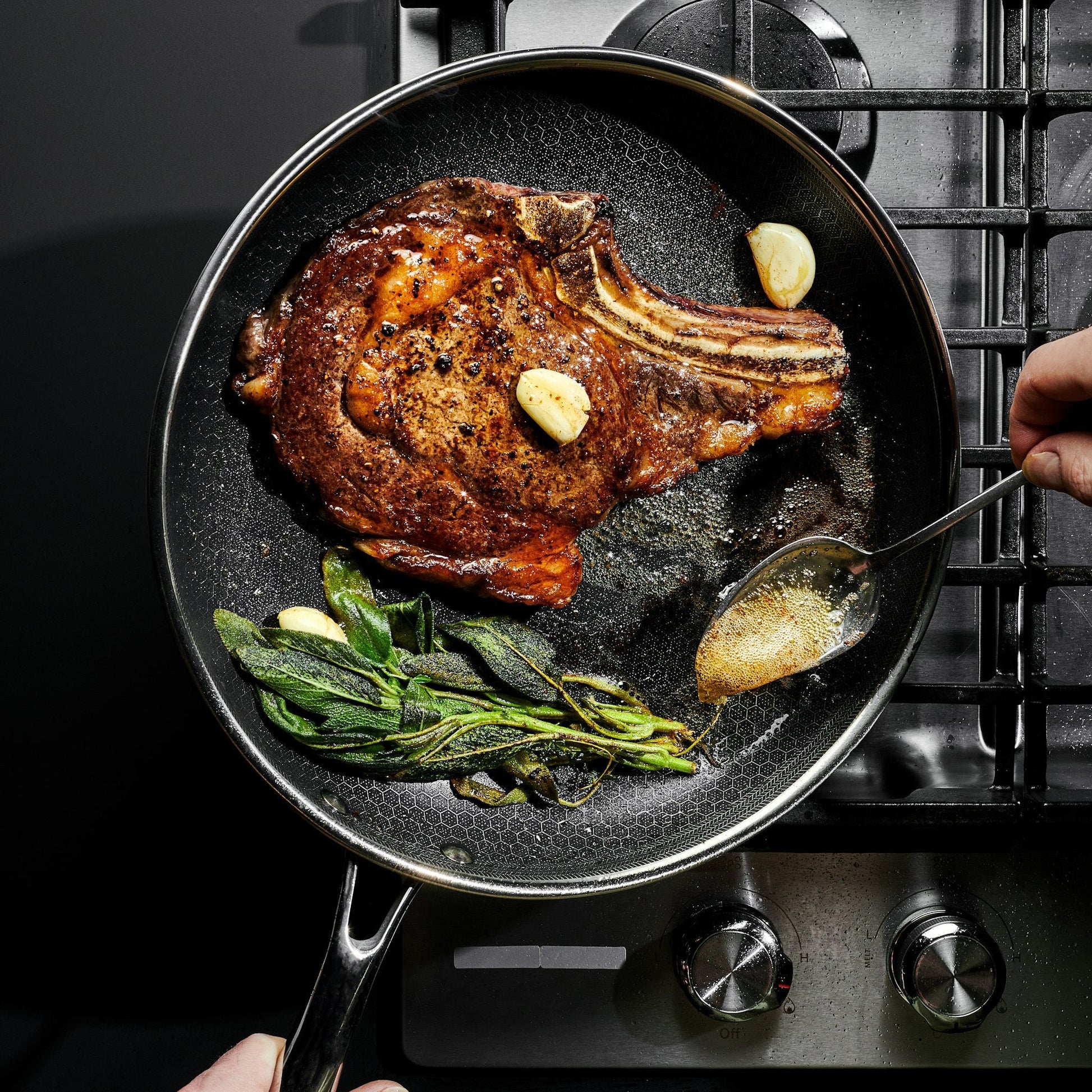 Cook Smarter With Next-Generation Honeycomb Non-Stick Technology