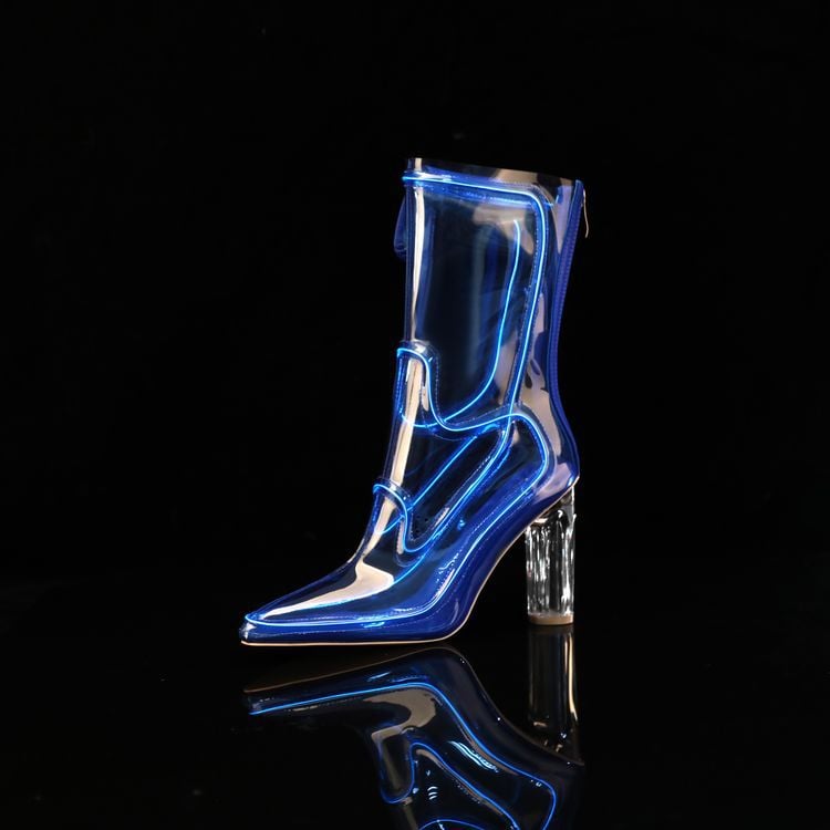 📸 Photo-Ready LED Boots Made For Night Moments