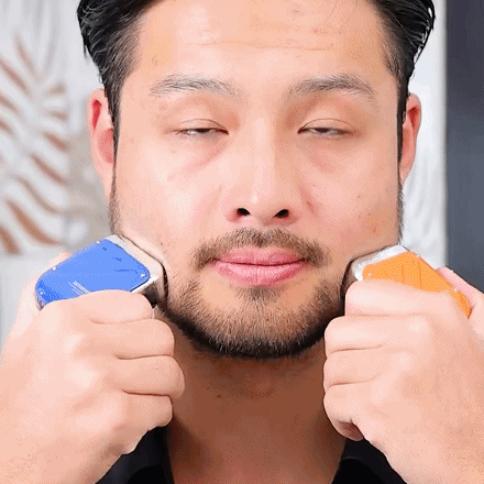 ⏰ 50% OFF🔥For a limited time sale Recommended gifts:Mini Double-head Electric Razor
