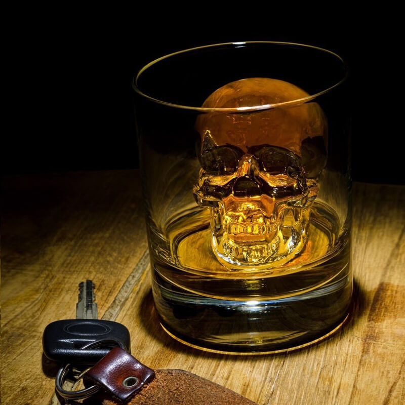 🥳2026 HOT SALE💀🧊 50% OFF! DIY Silicone Skull Ice Cube Tray – Giant slow-melt skull for whiskey, cocktails & more✨